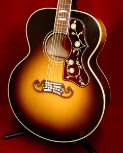 Gibson J-200